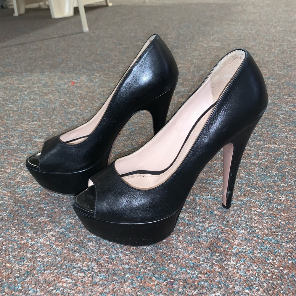 Prada heels - Picture 3 of 5